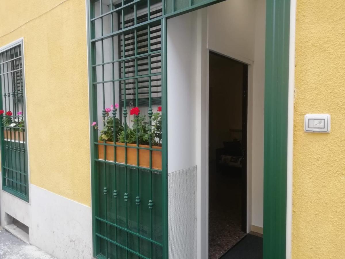Apartment Urbino 33 Рим Екстер'єр фото